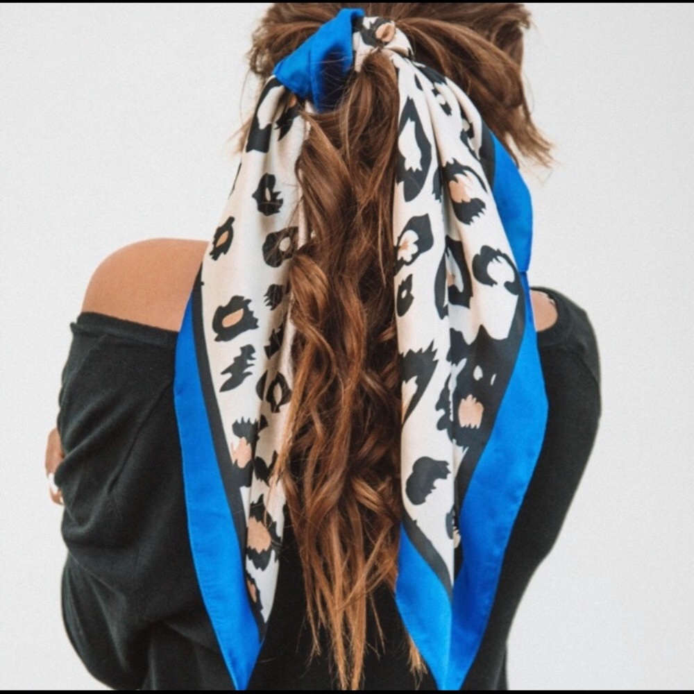 VICI Animal Print Scarf - Picture 5 of 5